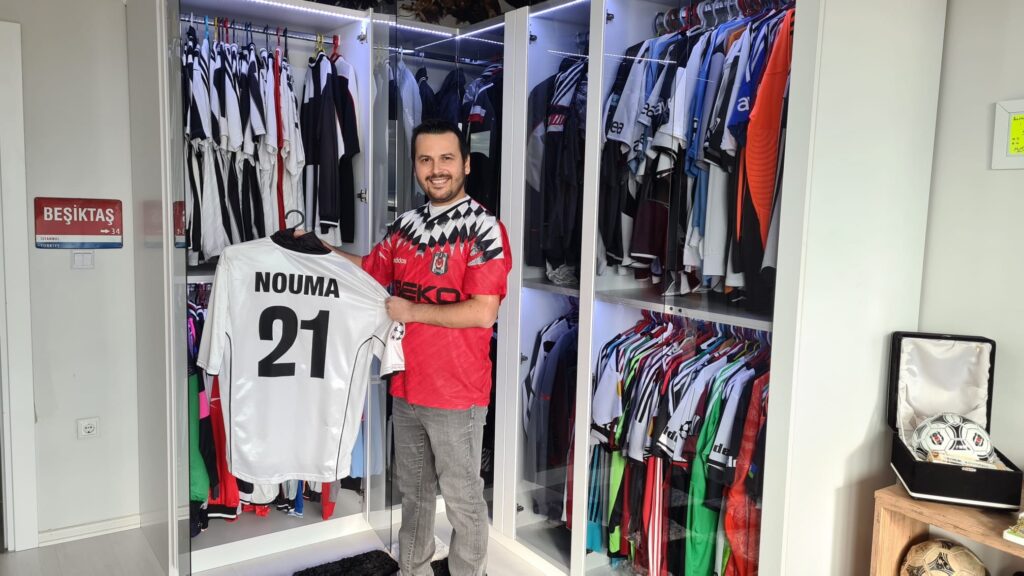 Para da verdiler araba da ancak o hiçbirini kabul etmedi
